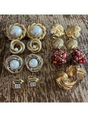 Vintage CLIP ON EARRINGS HIGH END Anne Klein Hong Kong CORO Lot Of 8 Pairs Gold